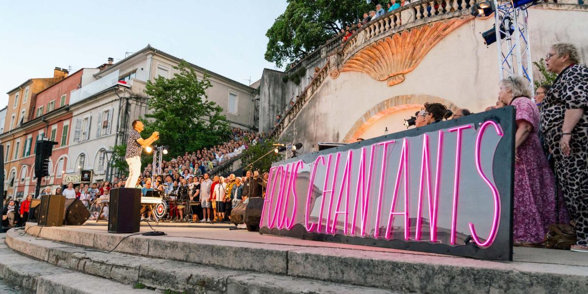 Les-Fous-Chantants-preparent-leur-hommage-a-Zazie